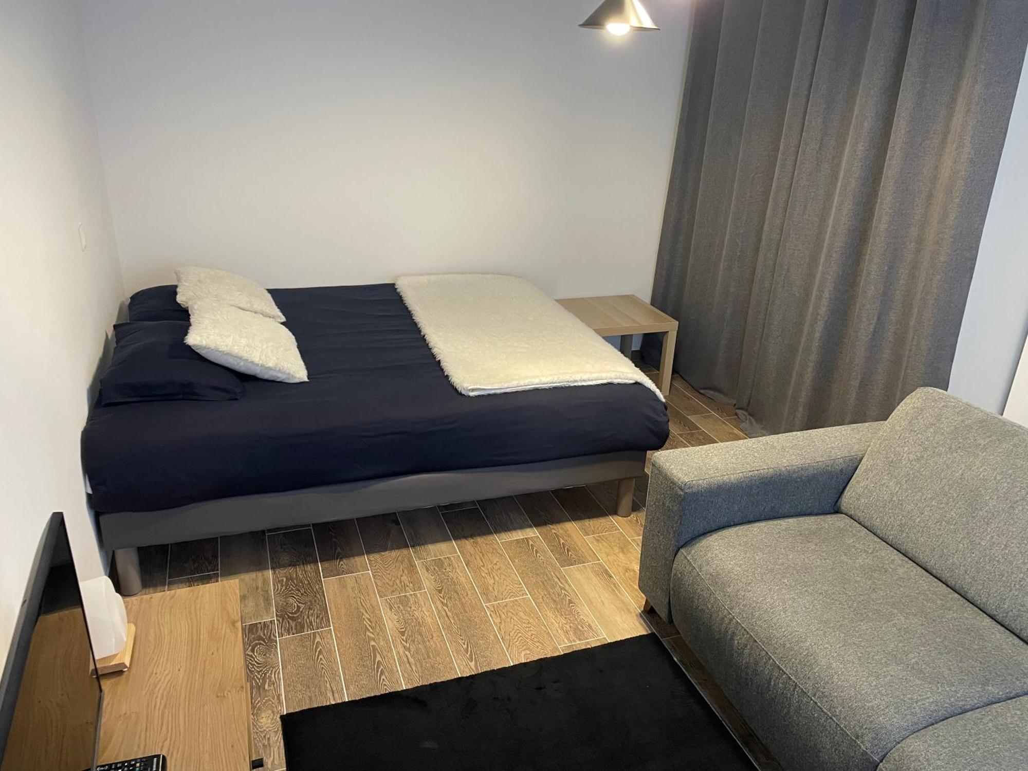 Studio Bien Situe & Tout Equipe Dans Une Maison Scionzier ภายนอก รูปภาพ